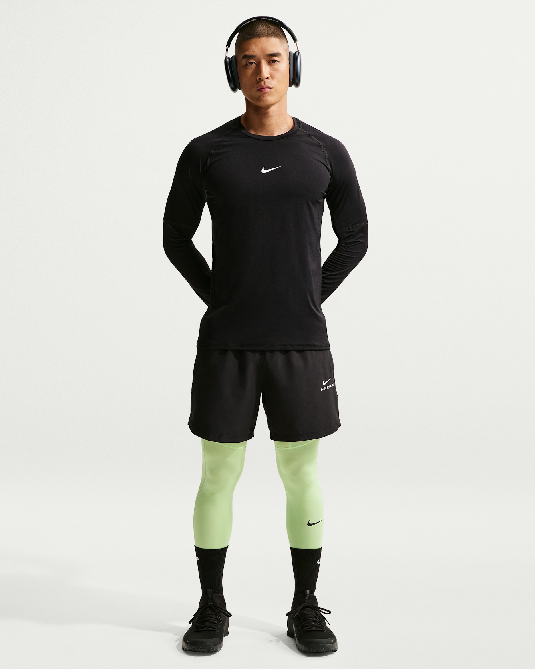 Nike Dri-FIT スリムフィット M ブラック Nike Pro Men's Dri-FIT Fitness Tights. Nike JP